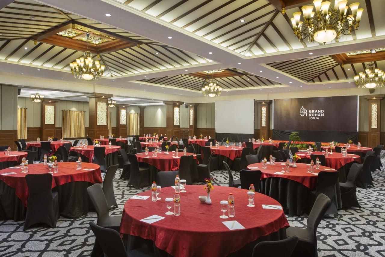 Grand Rohan Jogja Baturetno Exterior foto