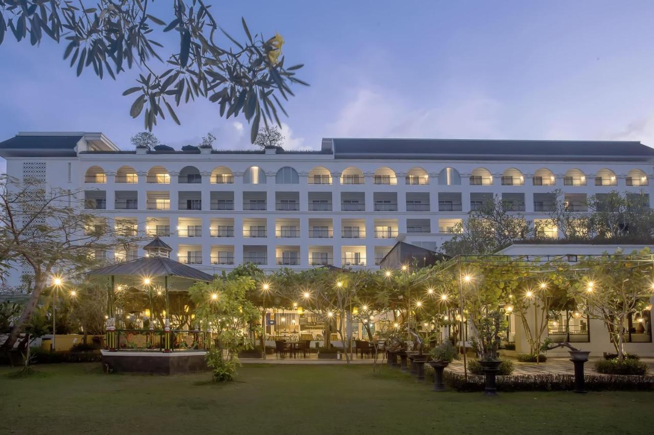 Grand Rohan Jogja Baturetno Exterior foto