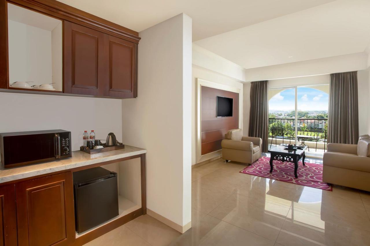 Grand Rohan Jogja Baturetno Exterior foto