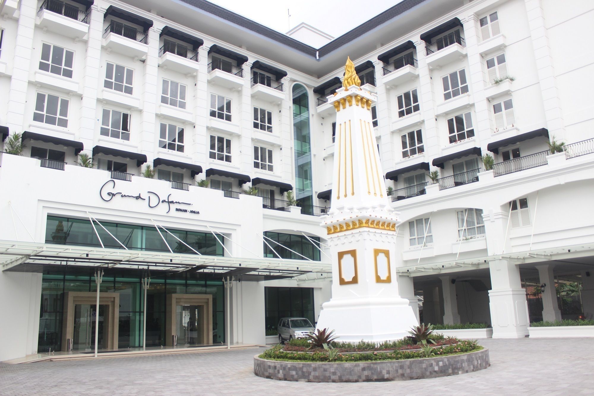 Grand Rohan Jogja Baturetno Exterior foto